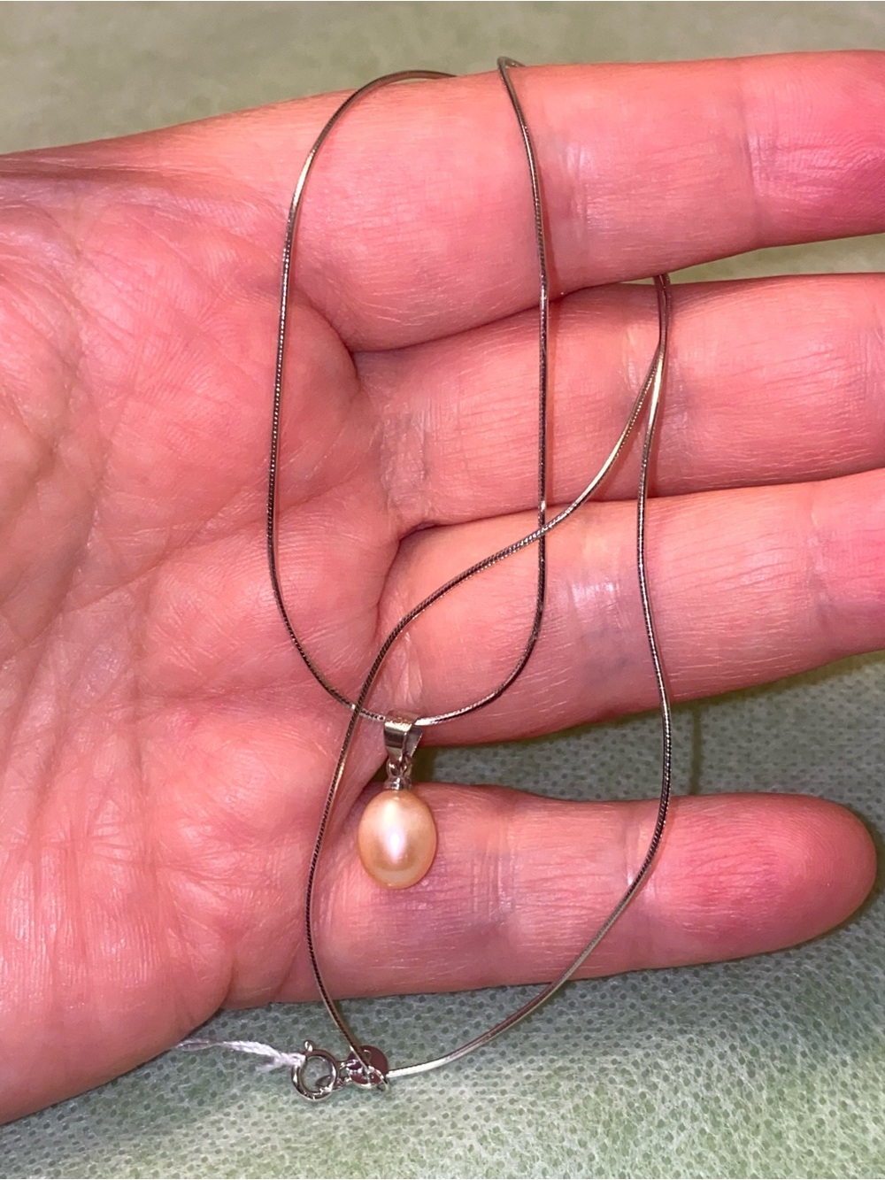 Freshwater Pearl Pendant Necklace in Peach on Silver Chain